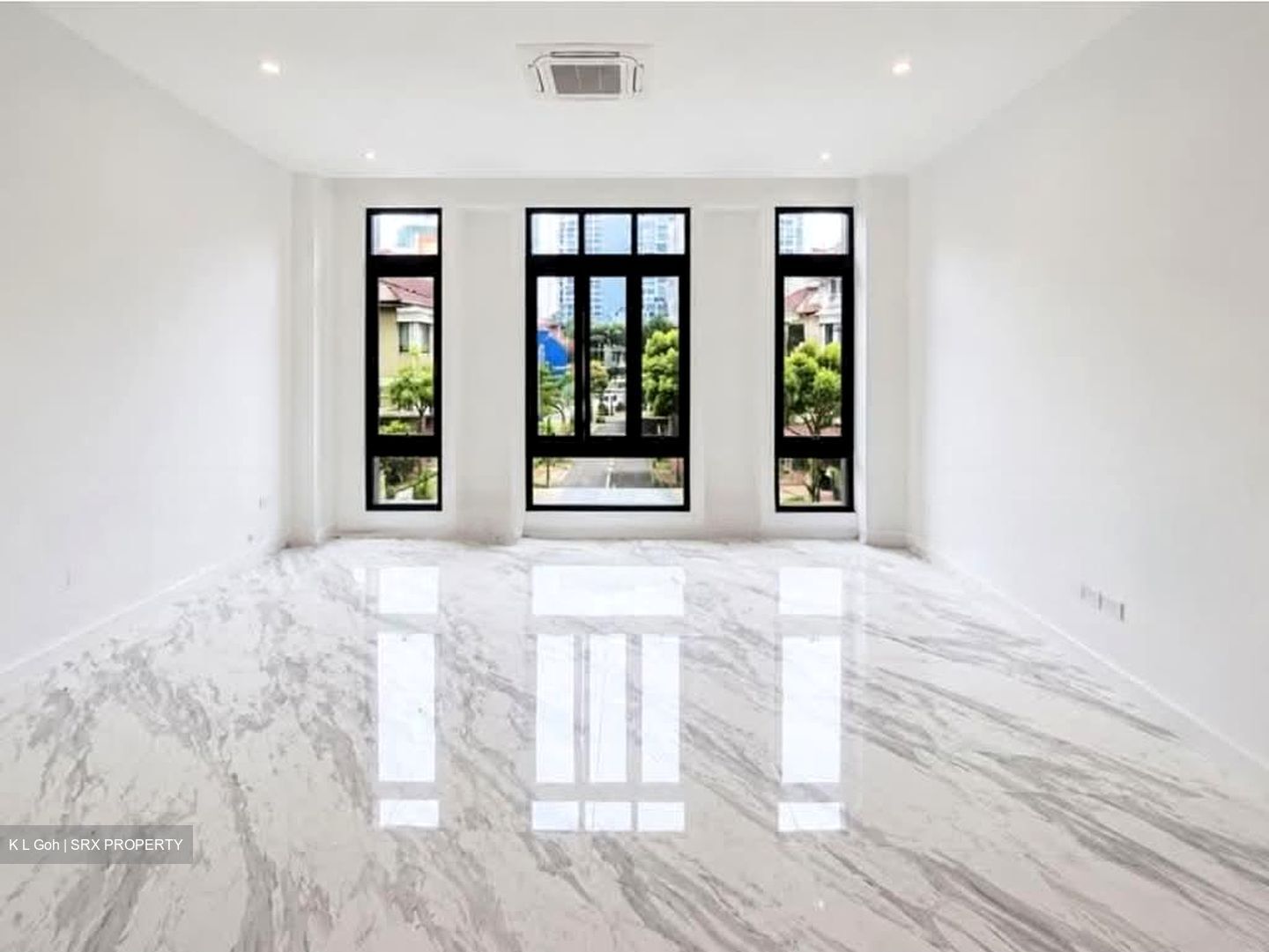 Cambridge Road (D8), Terrace #605899321